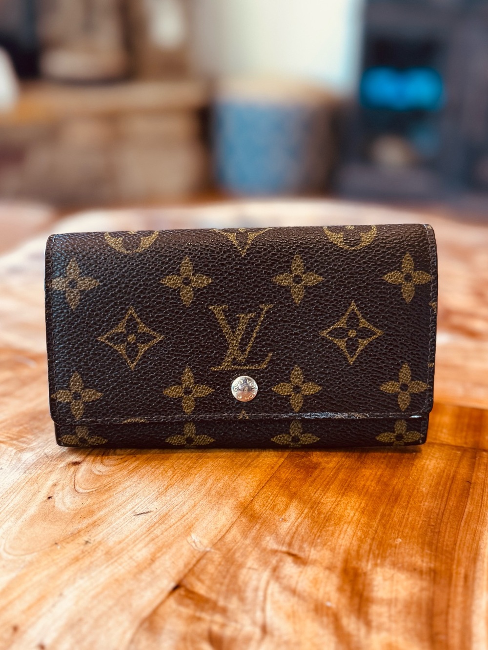 Louis Vuitton
Monogram Pattern Coated Canvas Porte-Monnaie Tresor
Wallet
